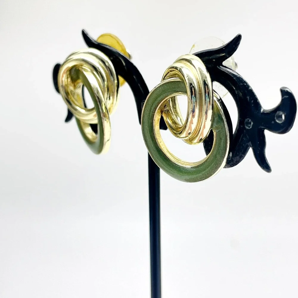 Green Enamel Gold Tone Swirl Pierced Earrings Oval Statement Retro Style